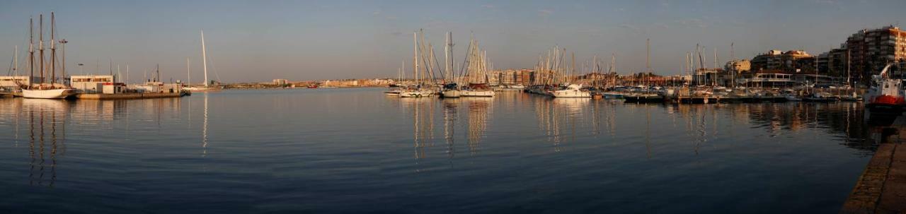 El Cura Beach Torrevieja Bagian luar foto